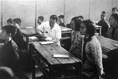 百年之后，并蒂莲开；想你时，有花的味道……