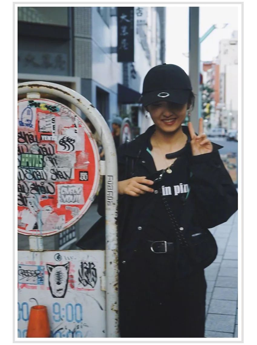 欧阳娜娜买的衣服,欧阳娜娜给张子枫用的什么化妆品