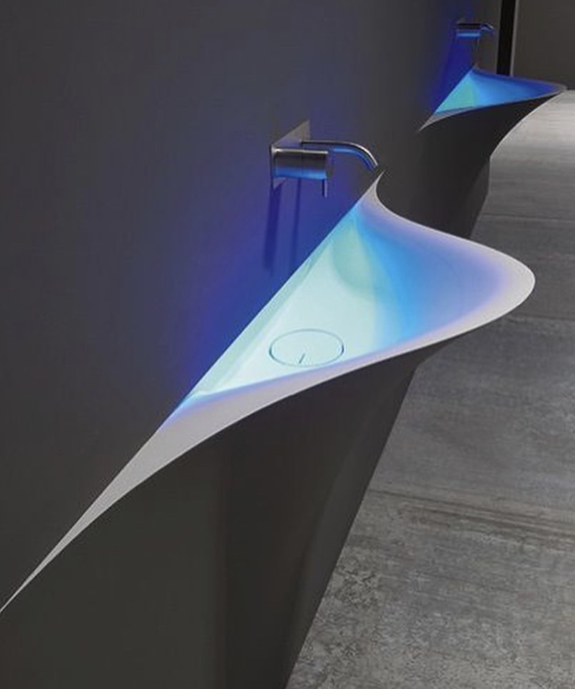 在洗脸时能让你感到升华的洗脸池