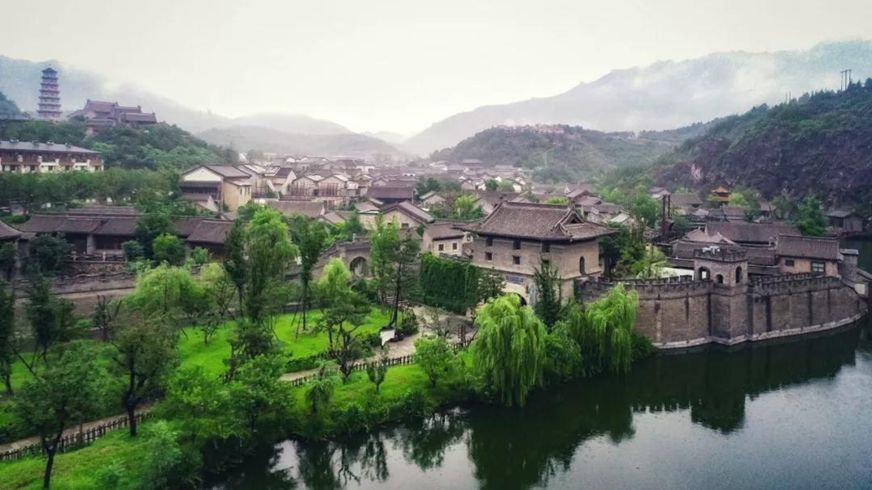 从旅游城市到旅游景点,从旅游看岁月静好