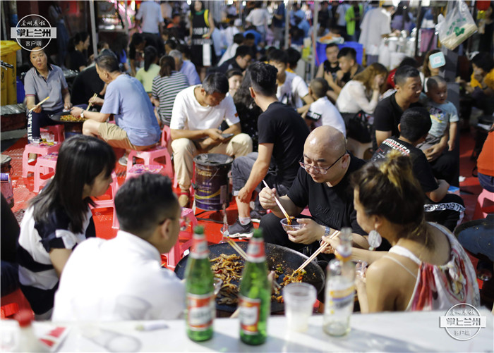 兰州夜经济2022,兰州夜经济久违了家乡味