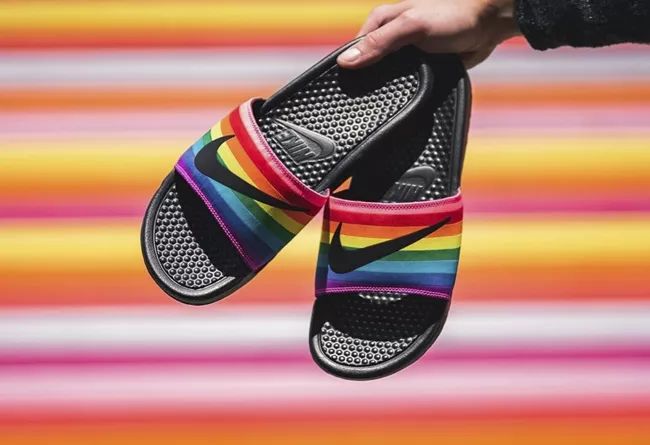 今年最潮流的拖鞋是哪种,最便宜的高性价比拖鞋