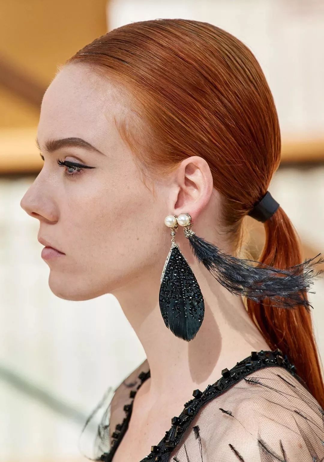 Beauty|CHANEL开挂、DIOR大女人？一线秋季彩妆速递