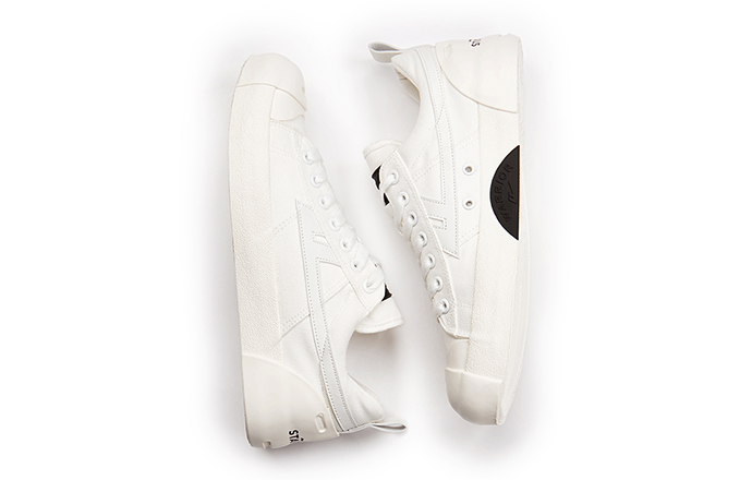 回力ow联名樱花空军一号,你可能需要一双联名款回力