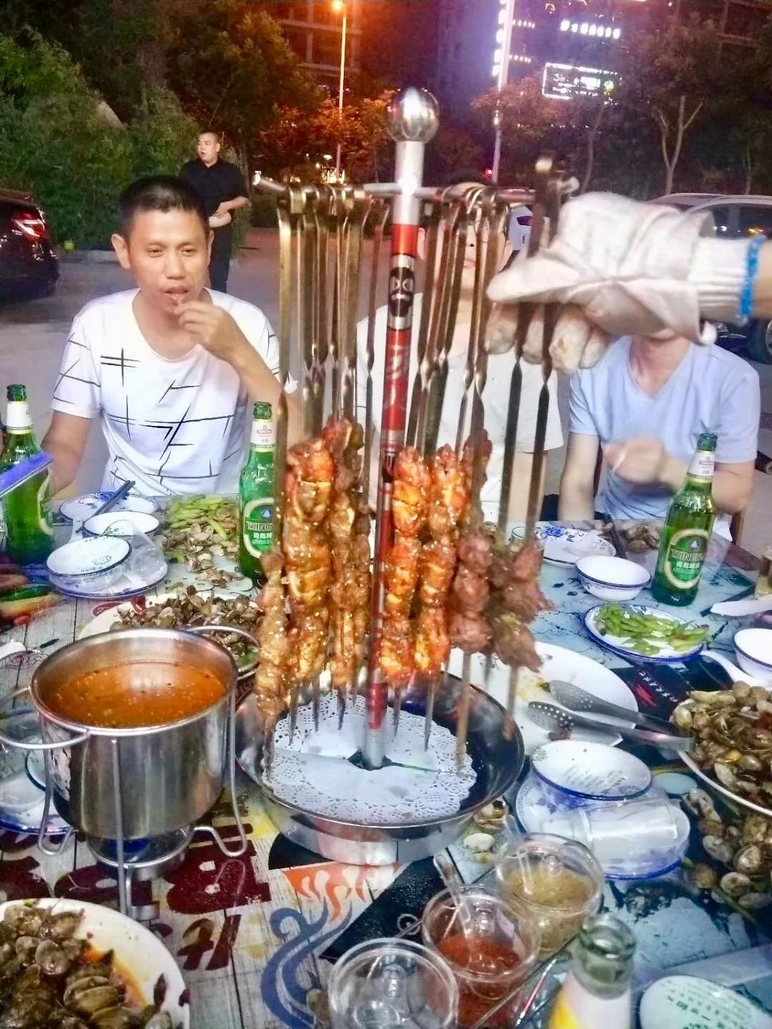 1019推荐丨这里有歌有酒有美食，你有故事来配吗？