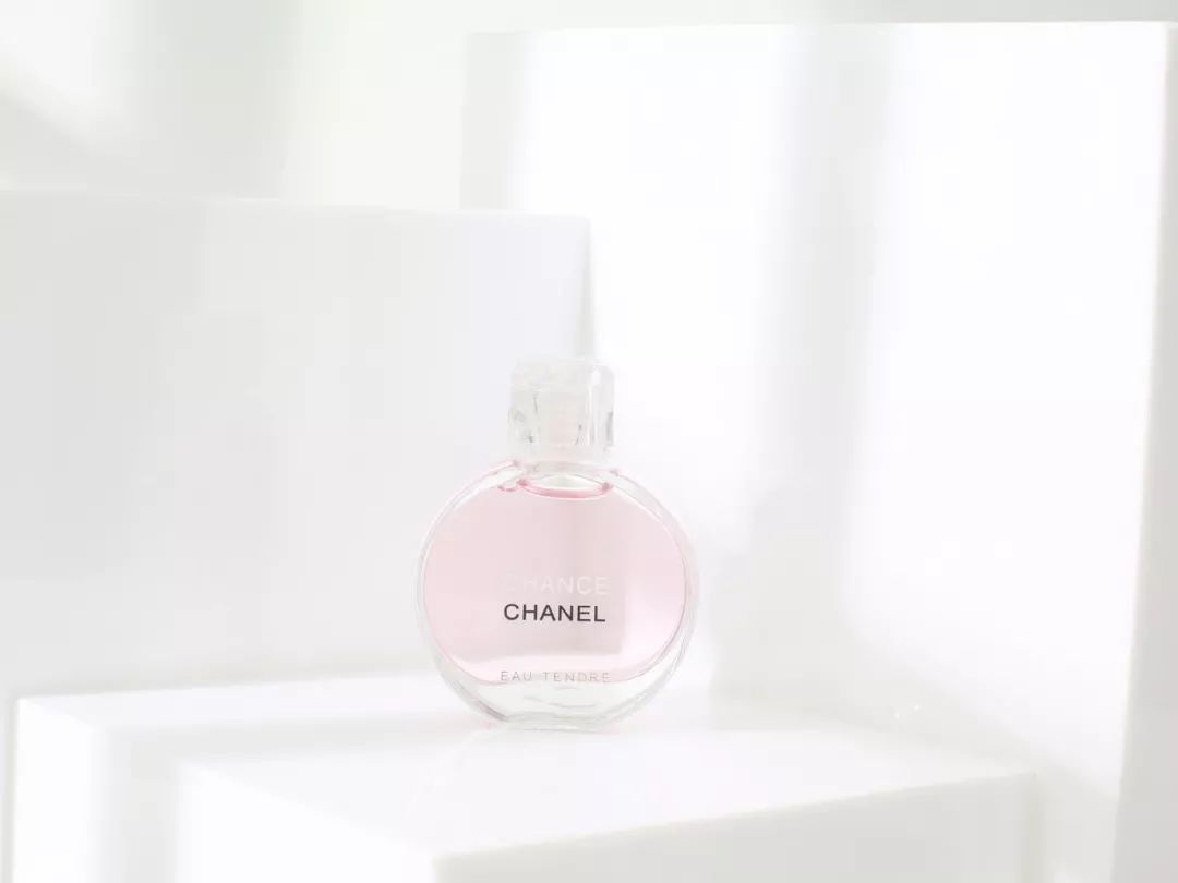 无数次回购的香奈儿香水,我用100元买到的用英语怎么说