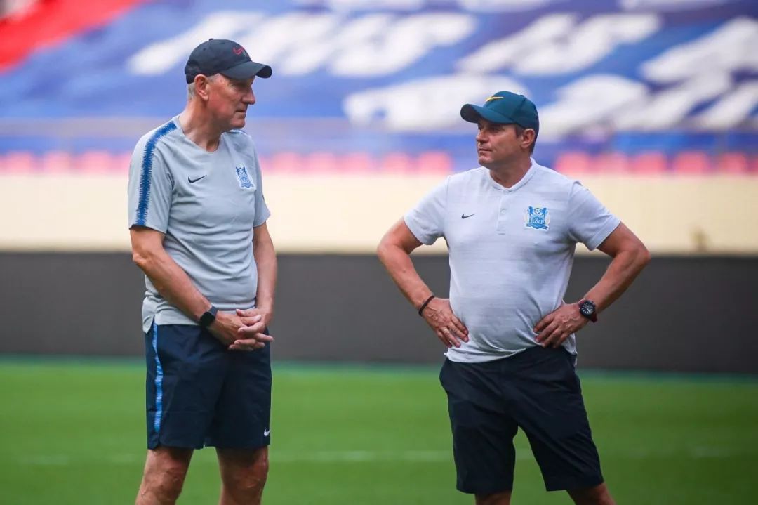 公告|防守教练特里·布切尔加盟教练组