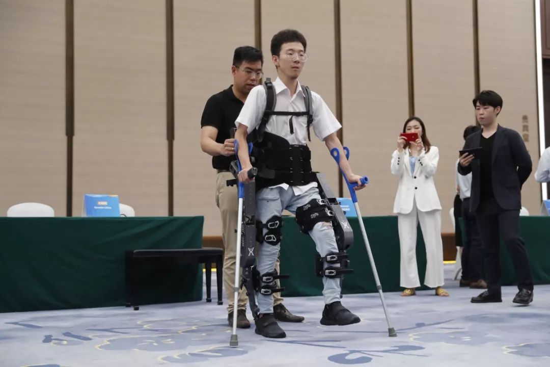 减肥面包、控血糖良药、防冲击地板…进博会全球新品让你“买到赚到”