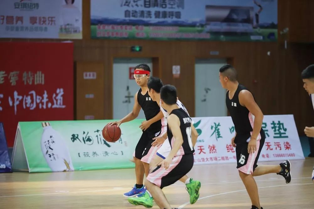 篮球赛第9天：白帽险胜公安，开发区大胜驾协