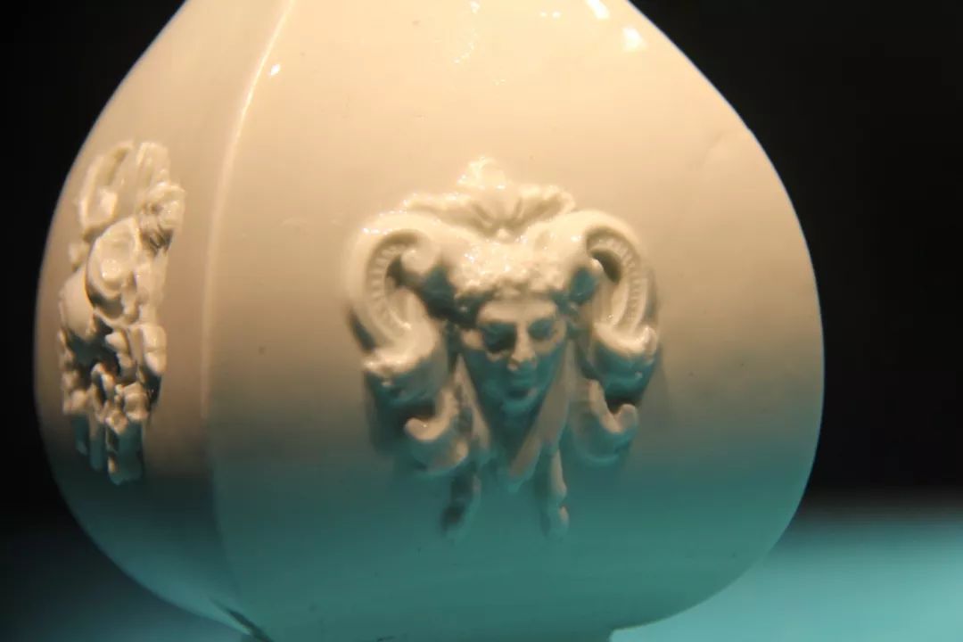 展览|励志史:“模仿”景德镇逆袭成“欧洲第一名瓷”