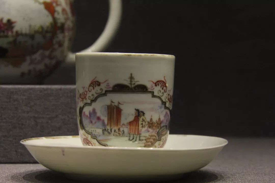 展览|励志史：“模仿”景德镇逆袭成“欧洲第一名瓷”