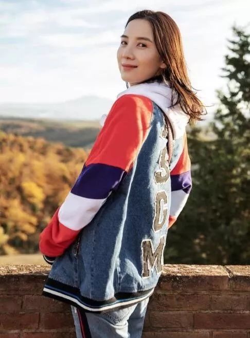 中年如何显年轻,两米八气场全开