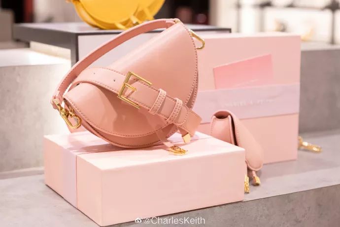 小CK的包包,小ck包包买了想换一款