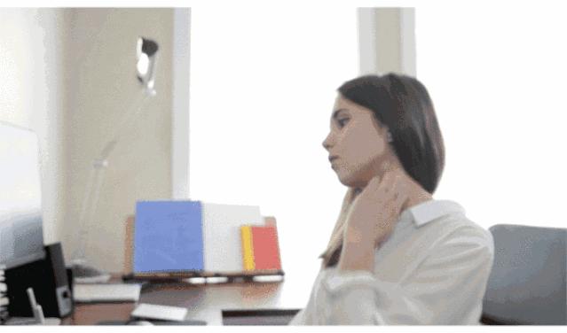 一招改善肩部疼痛,4个方法缓解肩周疼痛