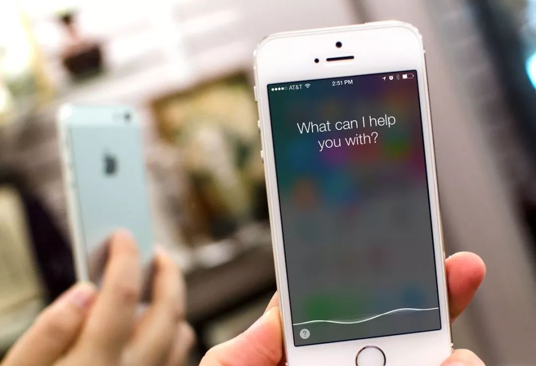 苹果siri偷录用户对话遭集体起诉,苹果回应siri录音用户谈话内容