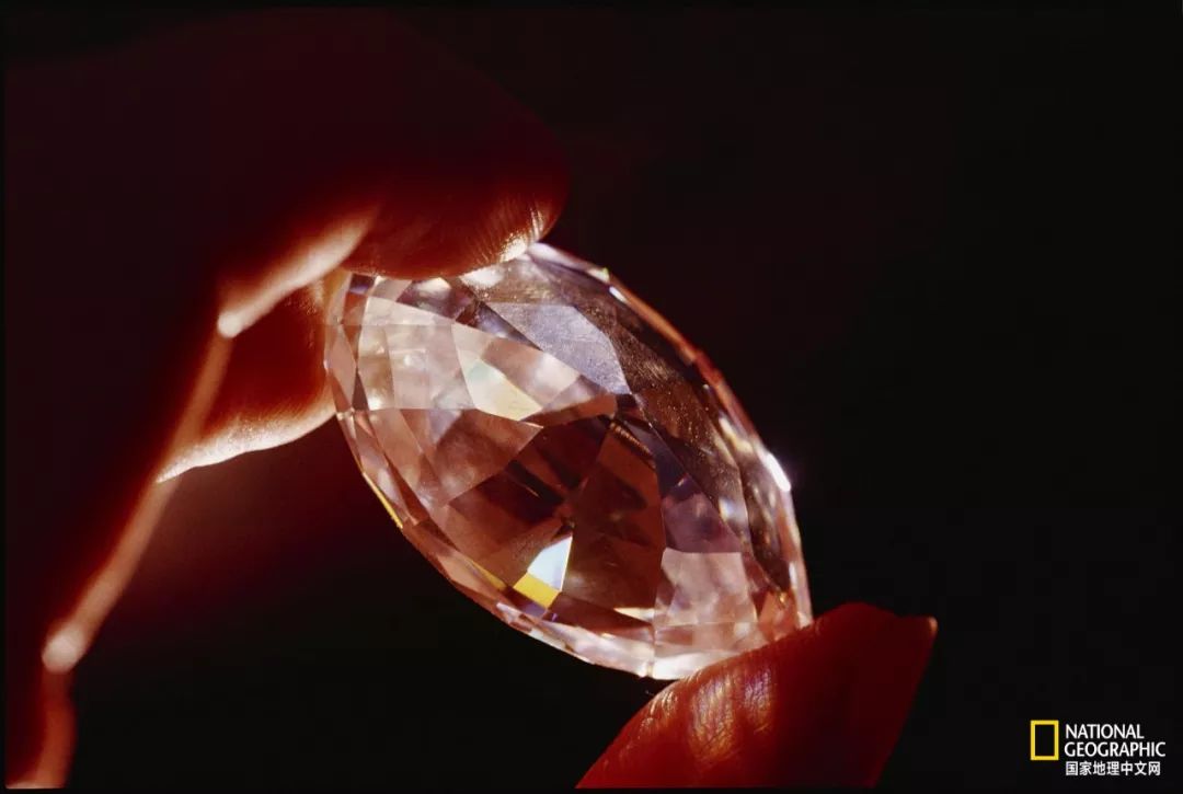 钻石本来不值钱 (假如钻石不值钱了)