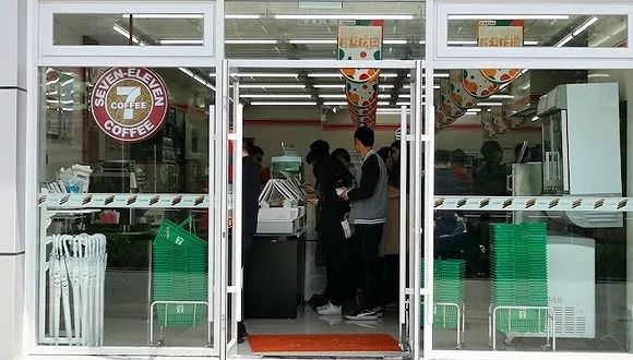 yoho潮流嘉年华,yohood上海世博展馆