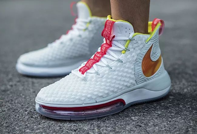 nike超大气垫黑色,nike高颜值气垫推荐