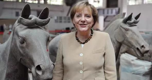 兵马俑让老外震惊,兵马俑每天都在挖吗真的假的