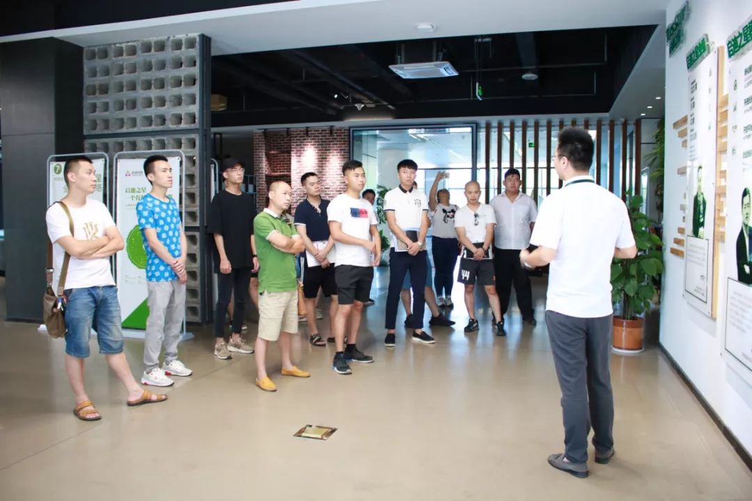 来了来了，团团带着4000000来了！助力自贡青年实现创业梦想！