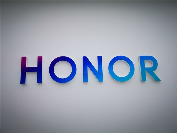 荣耀智慧屏x1魔法投屏,荣耀智慧屏怎么样投屏