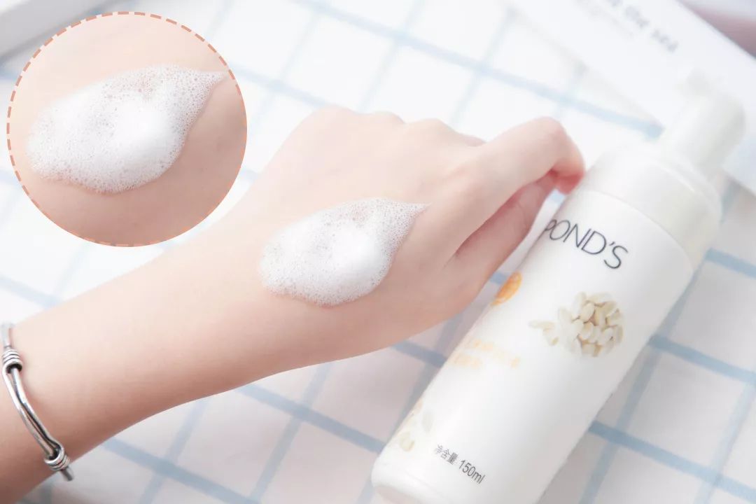 洗出黑头的洗面奶测评,最好用的洗面奶测评温和不刺激