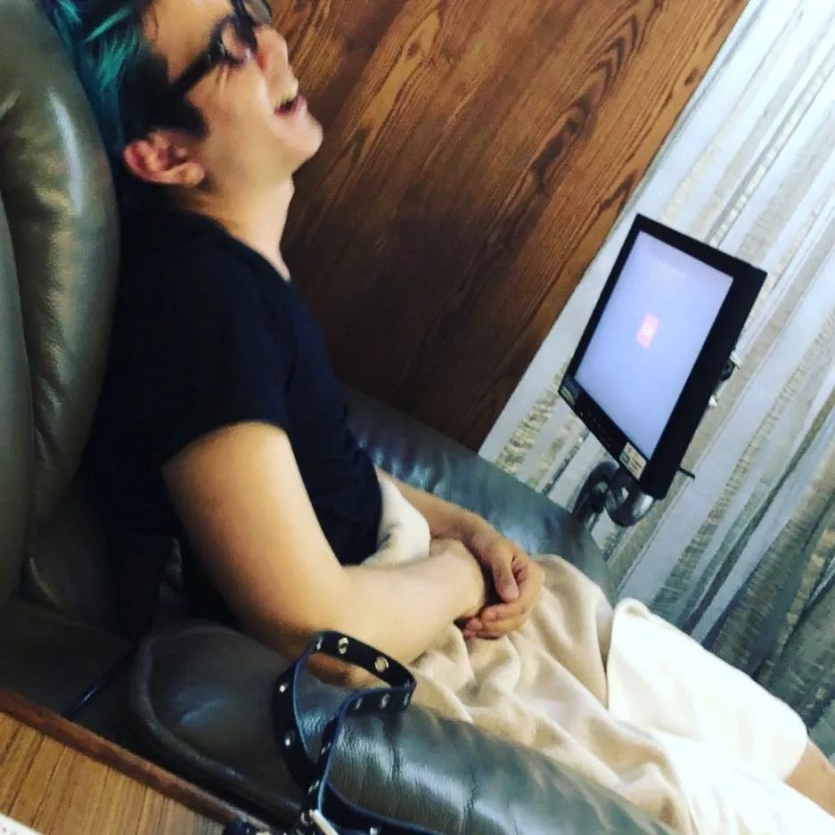 年轻人如何应对中年危机,当代青年如何应对老年焦虑