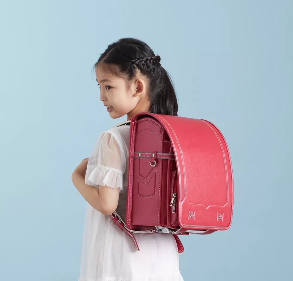 日本小孩的书包有哪些,日本儿童减负保护肩脊书包