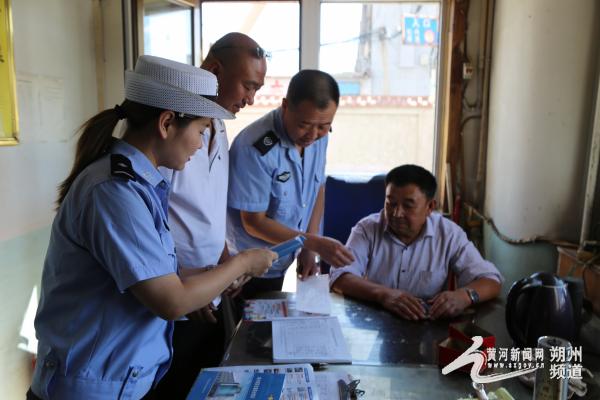 平鲁交警春节返程安全提示,平舆交警大队文明交通安全宣传