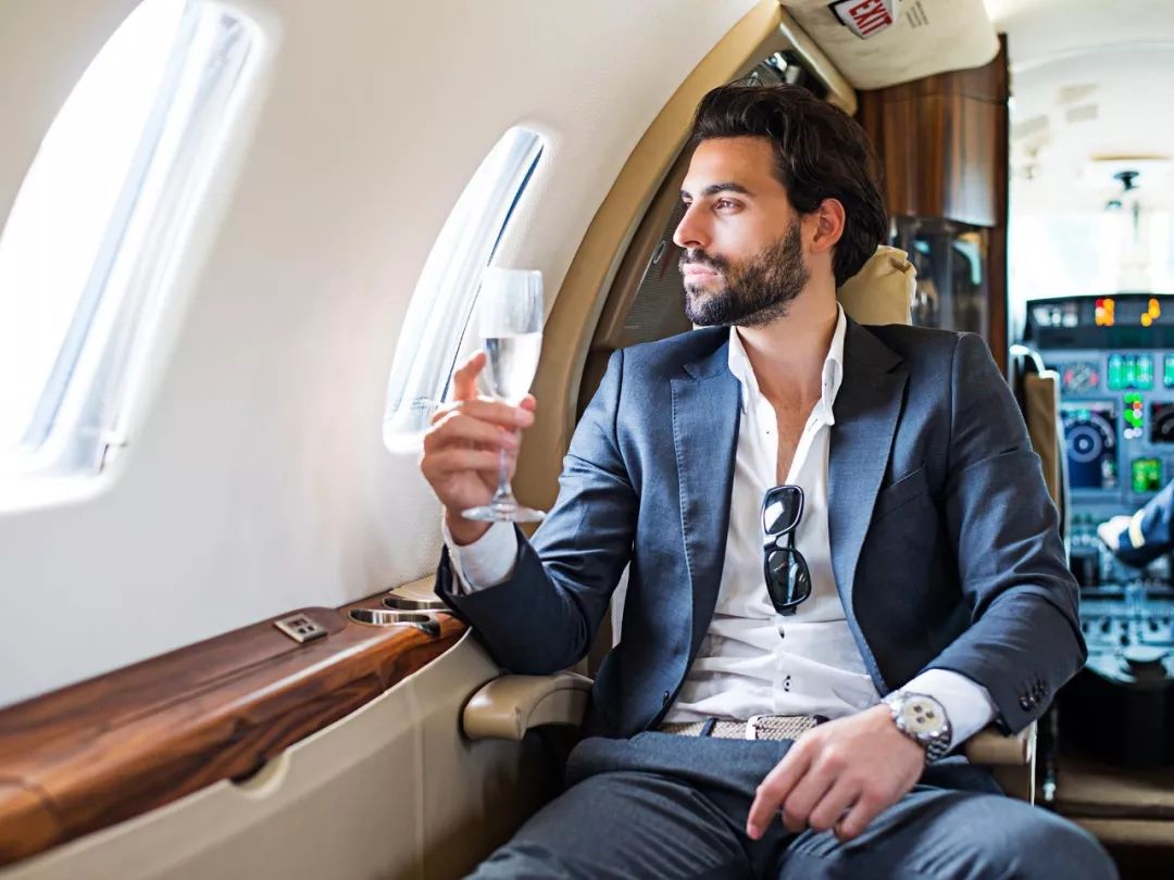 航空公司会不会发升舱,国际航空免费升舱需要什么条件