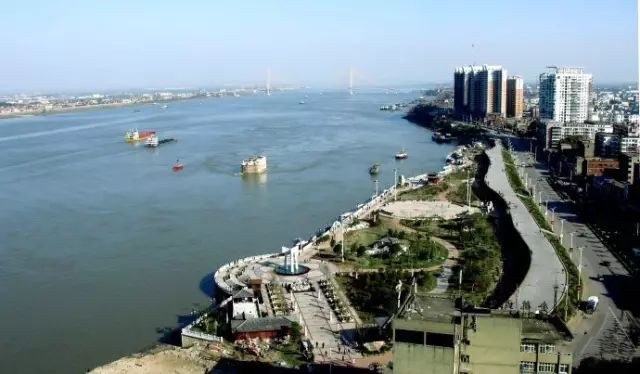 暴露你年纪的时候到了,暴露你的年龄的时候到了