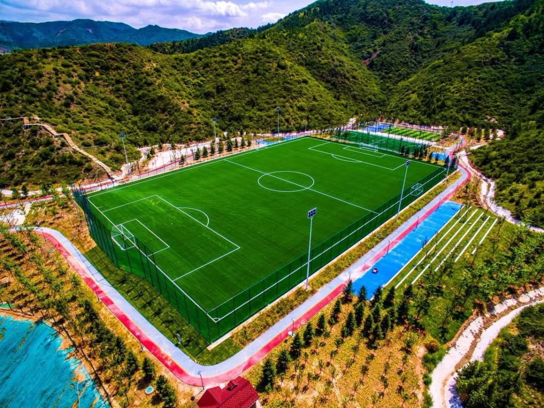 足球场高颜值视频,石家庄最高级足球场