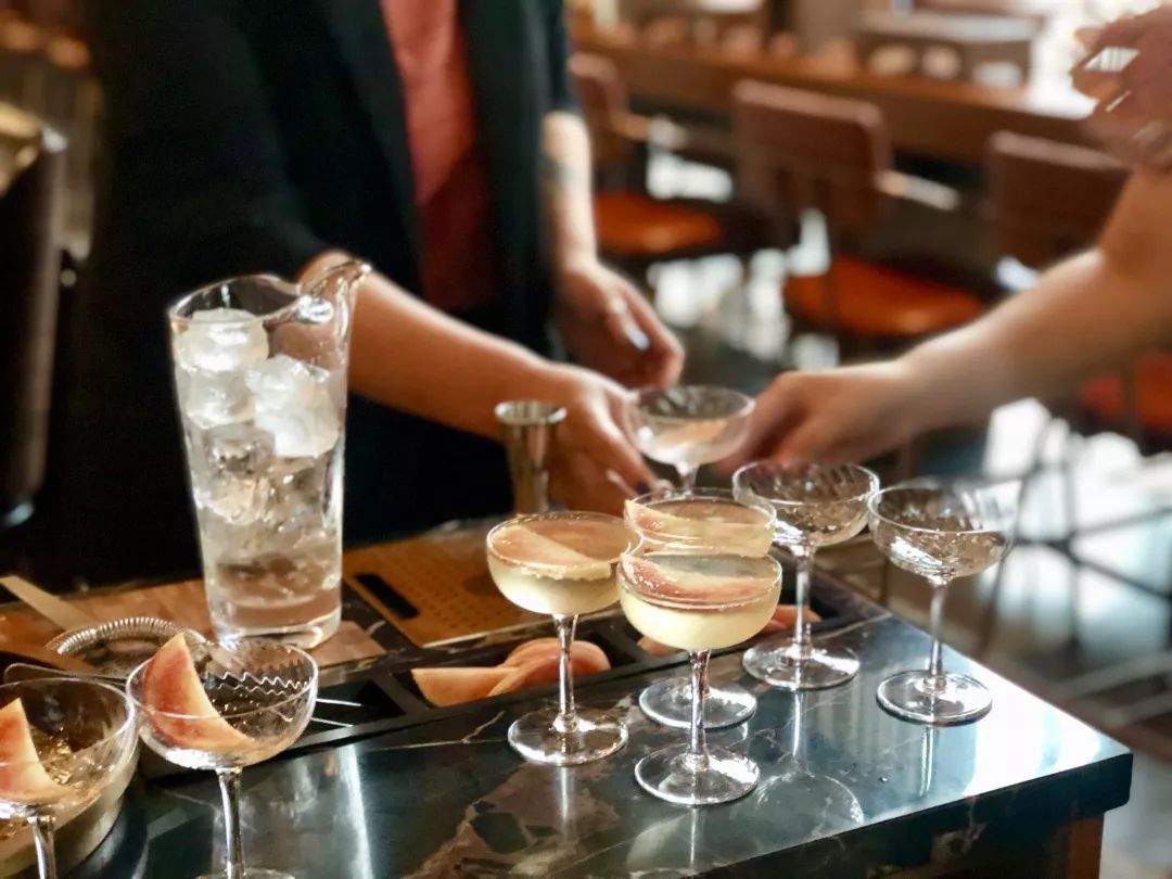 酒吧的微醺感,酒吧微醺感