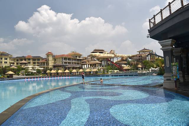 辽宁最刺激的水上乐园,抚顺皇家海洋乐园过山车