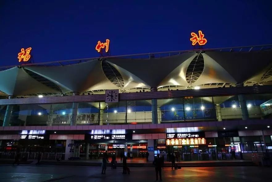 凭录取通知书买飞机票打折吗,学生凭录取通知书买车票是半票吗