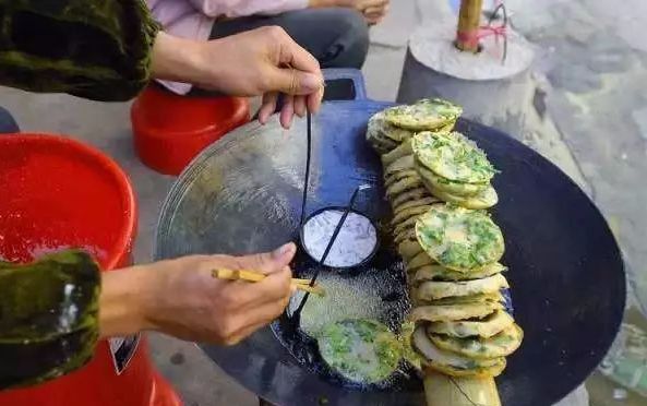 吃吃吃！与足球节同庆，定南客家美食展强势来袭！