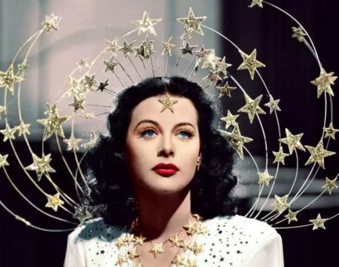 小时候：长大了当科学家！长大了：我寻思cos成科学家也行？