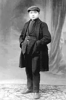 青看点||今天他115岁了，*小平邓**人生的40个瞬间