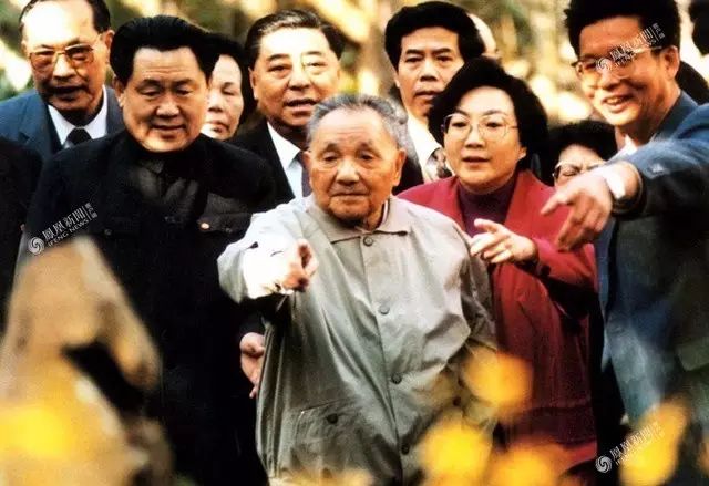 今天他115岁了，*小平邓**一生的40个瞬间