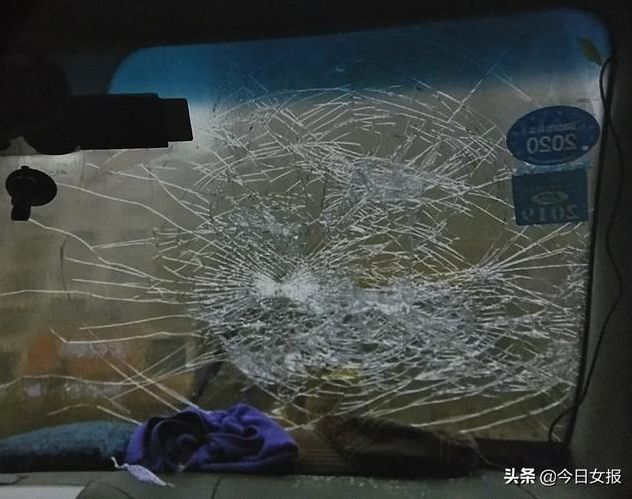 永州中院法官手写保证书,永州中院屈中亚保证书