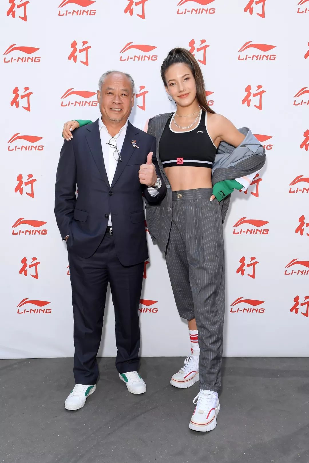 16岁姑娘放弃美籍中国夺冠,15岁混血女夺冠