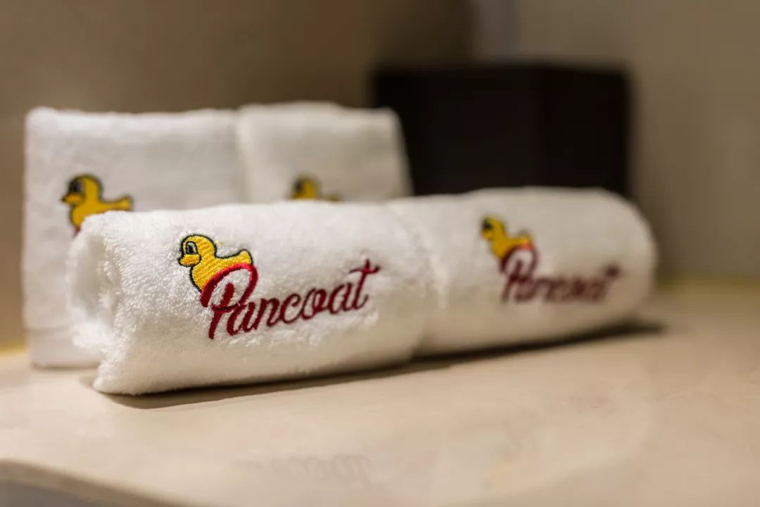 快看！我在小黄鸭帐篷里看到了星空