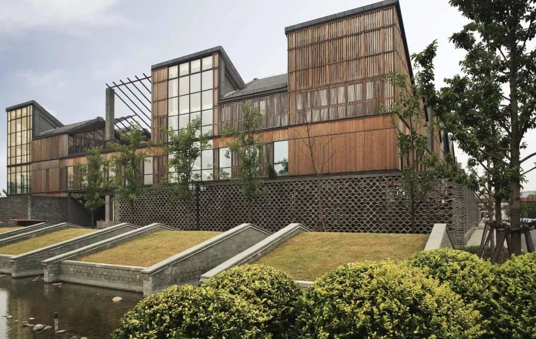 爱豆的父母都叫他们什么名字,爱豆的爸爸妈妈