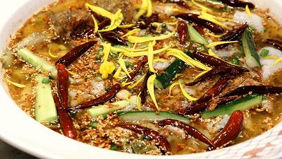 100元左右吃到豪华大餐！聚餐太合适！6款蛙锅！2款酸菜鱼！实力出众