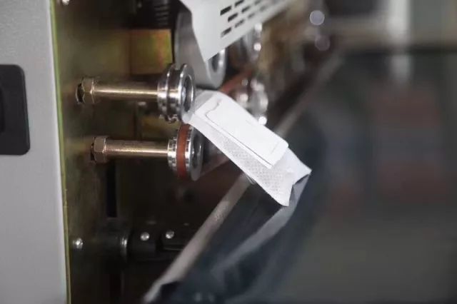 咖啡新手从手冲咖啡开始,喝咖啡省钱攻略在家手冲咖啡教程