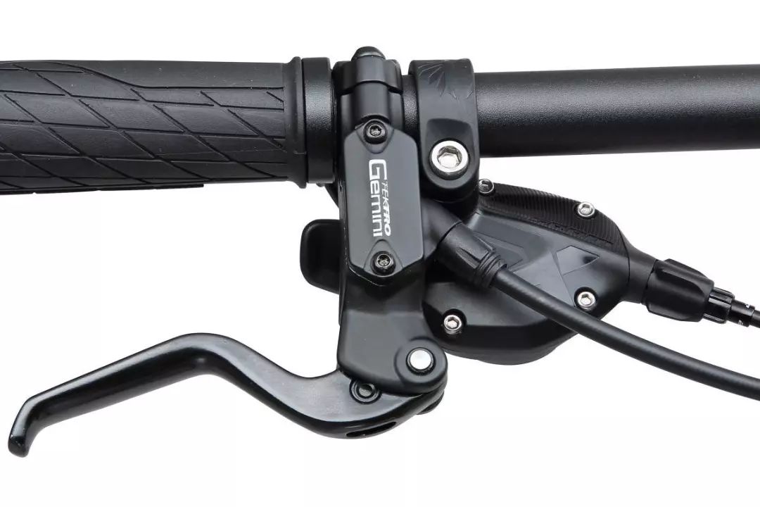 ucc德曼特xc停产了吗,ucc德曼特xc和捷安特800