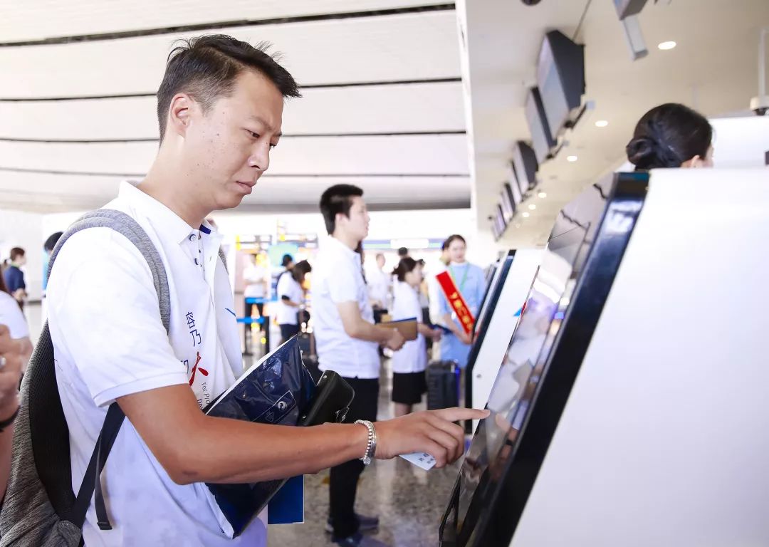 厦航大兴号首次亮相大兴机场,厦航大兴机场试飞飞机涂装