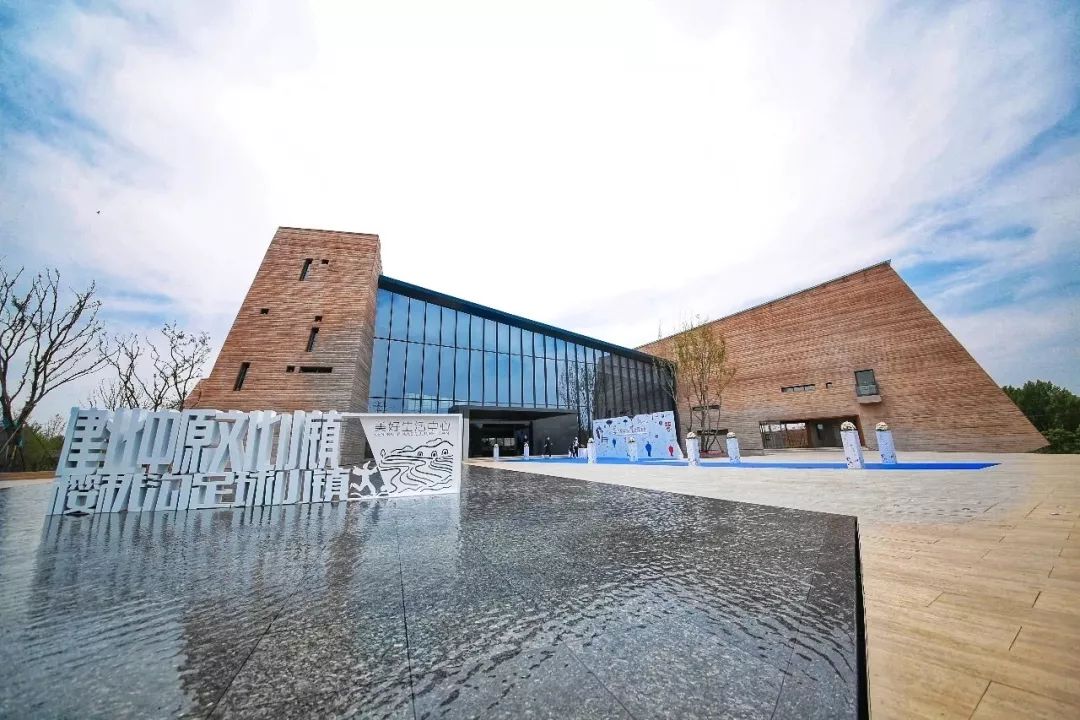 郑州新式酒吧,郑州新地标酒吧