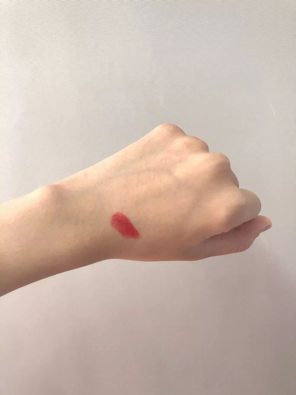 编辑部翻包|90—00的编辑们到底在用什么美妆好物?(一)(文末有福利)