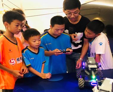 与你交手的强者无一幸免,与你过招其乐无穷